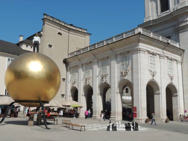 Salzburg, Alpler manzaralı Avusturya şehri..