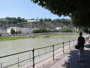 Salzburg, Alpler manzaralı Avusturya şehri..