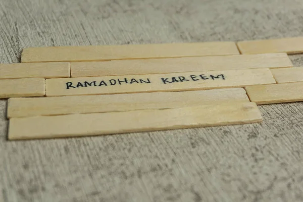 Ramadhan Kareem Text Auf Holzstab Islamische Zitate — Stockfoto