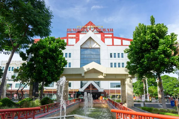 Surabaya Indonesia Nov 2021 Famous Shopping Center Pusat Grosir Jembatan — Stock Photo, Image