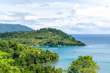 Aceh, Endonezya 'daki Sabang adasının havadan görünüşü. Popüler turizm merkezi