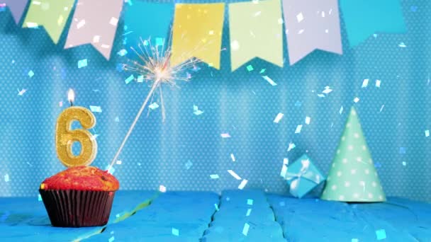 6番の誕生日おめでとうビデオカード キャンドルや紅火で青の色合いであなたの誕生日にお祝いのための美しい背景 スペースのコピー — ストック動画