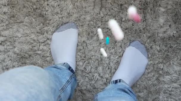 Medical Pills Falling Floor Person Feet Fluffy Mat Slow Motion — Vídeo de Stock