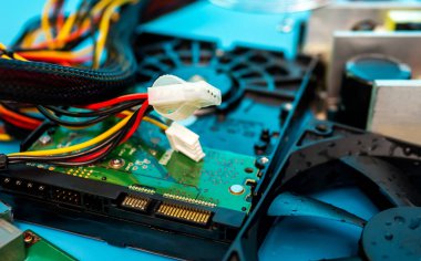 Üst Manzara. Winchester Sata, Bilgisayar Bağlantısı. Bilgisayar parçaları ya da yedek parçalar. PC için kablolu elektronik