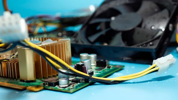 Top View Computer Board Resistor Cooling Cooler Computer Parts Spare — Stock Photo, Image