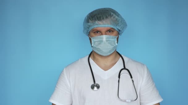 Doctor Con Cartel Vacío Para Texto Banner Manos Trabajador Médico — Vídeo de stock