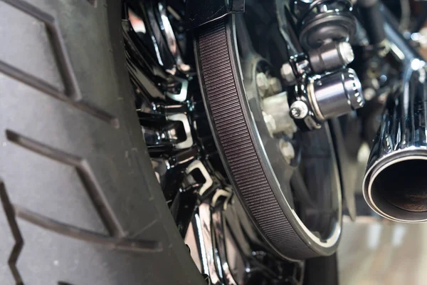 Motorcycle Rear Belt Drive Garage Belt Drive Reduces Maintenance Quieter — Stock Photo, Image