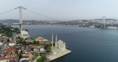 İstanbul, iki kıtayı birbirine bağlayan yer