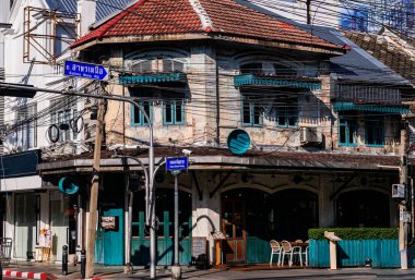 Bangkok, Bangkok 'un eski kesiminde yer alan kamu sokak binası, Tayland' daki kamu yollarından her yerde görülebilir..