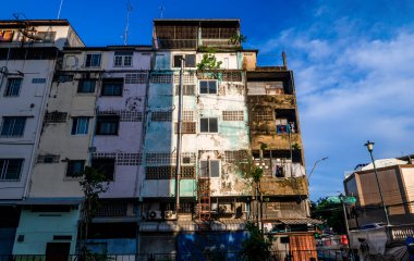 Bangkok, Bangkok 'un eski kesiminde yer alan kamu sokak binası, Tayland' daki kamu yollarından her yerde görülebilir..