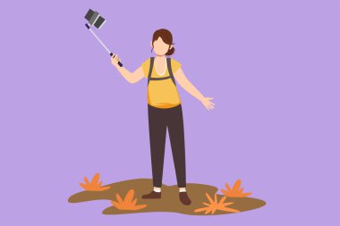 Omuzlarında sırt çantasıyla güzel bir kadın çiziyor. Genç ve güzel bir kız selfie çubuğu ve akıllı telefon kullanarak fotoğraf çekiyor. Doğada yaz etkinliği. Çizgi film biçimi vektör illüstrasyonu