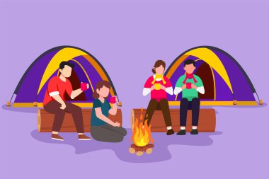 Karikatür düz stil, ormanda kamp ateşinin yanındaki odunların üzerinde oturan iki çifti çiziyor. İnsanlar sıcak çay, kamp malzemeleri, sırt çantası içiyor. Açık hava sporu, turizm. Grafik tasarım vektör çizimi