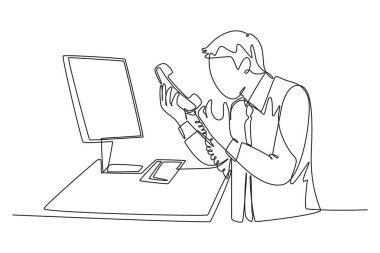 Bir satırda, telefon görüşmesine kızgın genç işçileri bilgisayar masasındaki kağıt yığınının yanına çekiyordu. Ofis kavramında öfke kontrolü. Aralıksız çizgi çizimi tasarım grafik vektör çizimi