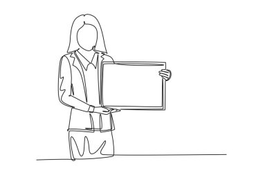 Ofiste buluşurken tablet kullanarak yeni ürün tanıtımını sunan genç bir bayan sunucunun tek satır çizimi. İş sunumu konsepti. Aralıksız çizgi çizimi tasarım grafik vektör çizimi