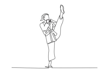Etkin kadın karate sporcusunu etkileyici bir şekilde dikey tekmeleyen kesintisiz bir çizgi. Gücü, esnekliği ve zarif dengeyi sembolize ediyor. Tek çizgi çizimi tasarım vektörü grafik çizimi