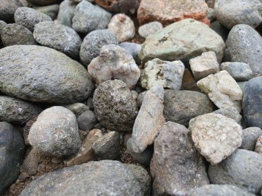 Doğal arkaplan için taş çakıl taşlarının fotoğrafını kapat.