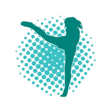 Dövüş sanatları tekmesi atan bir kadının silueti. Sportif bir kadının silueti tekme hareketi yapıyor..