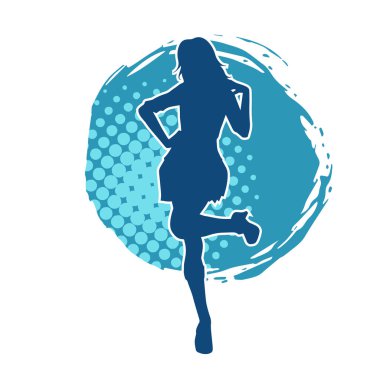 Hareketli pozlarda mini etek giyen bir kadın dansçının silueti. Zayıf bir kadının silueti mutlu bir şekilde dans ediyor..