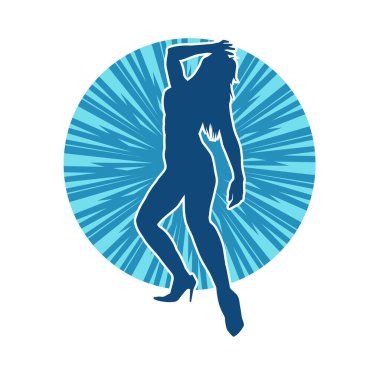 Hareketli bir kadın dansçının silueti. Dans eden zayıf bir kadının silueti..