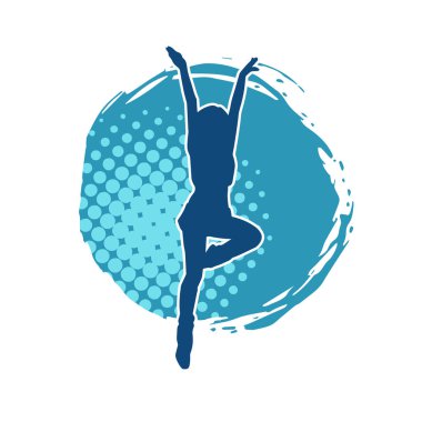 Hareketli pozlarda mini etek giyen bir kadın dansçının silueti. Zayıf bir kadının silueti mutlu bir şekilde dans ediyor..