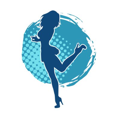 Hareketli pozlarda mini etek giyen bir kadın dansçının silueti. Zayıf bir kadının silueti mutlu bir şekilde dans ediyor..