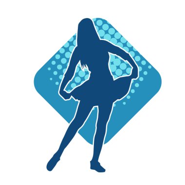 Hareketli pozlarda mini etek giyen bir kadın dansçının silueti. Zayıf bir kadının silueti mutlu bir şekilde dans ediyor..