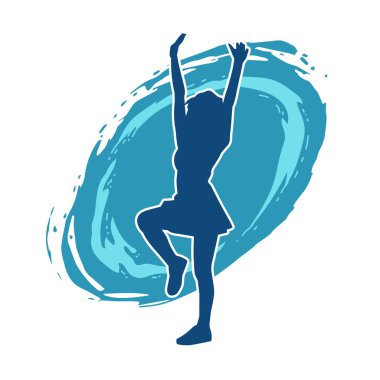 Hareketli pozlarda mini etek giyen bir kadın dansçının silueti. Zayıf bir kadının silueti mutlu bir şekilde dans ediyor..