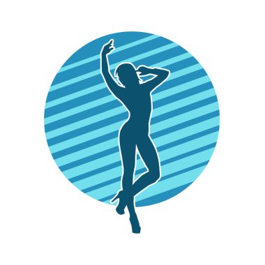 Hareketli bir kadın dansçının silueti. Dans eden zayıf bir kadının silueti..