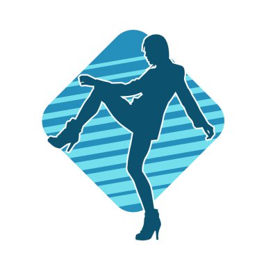 Hareketli bir kadın dansçının silueti. Dans eden zayıf bir kadının silueti..