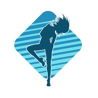 Hareketli bir kadın dansçının silueti. Dans eden zayıf bir kadının silueti..