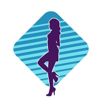 Hareketli pozlarda mini etek giyen bir kadın dansçının silueti. Zayıf bir kadının silueti mutlu bir şekilde dans ediyor..