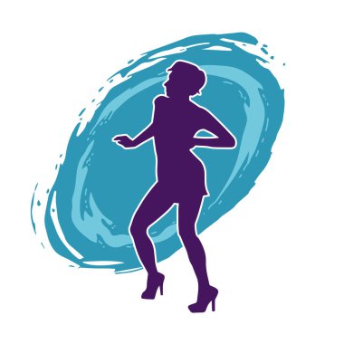 Hareketli pozlarda mini etek giyen bir kadın dansçının silueti. Zayıf bir kadının silueti mutlu bir şekilde dans ediyor..