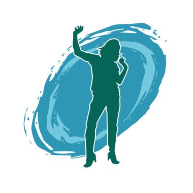 Hareketli bir kadın dansçının silueti. Dans eden zayıf bir kadının silueti..