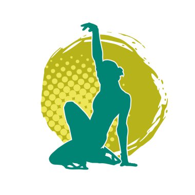 Sıska bir kadın buz pateni jimnastik dansçısının hareket halindeki silueti.