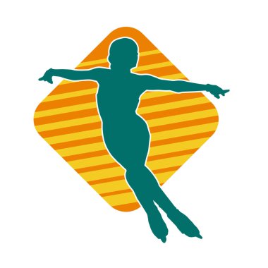 Sıska bir kadın buz pateni jimnastik dansçısının hareket halindeki silueti.