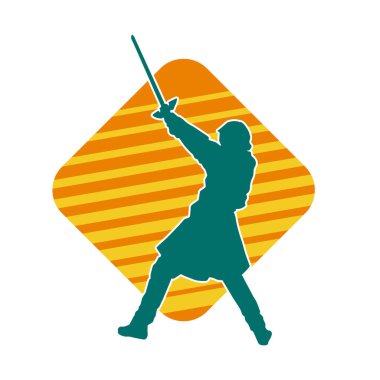 Bir kadın dövüşçünün silueti kılıç taşırken poz veriyor..