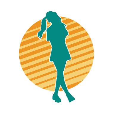 Genç bir kızın silueti, kız kıyafeti ve kadın pozu giymiş..