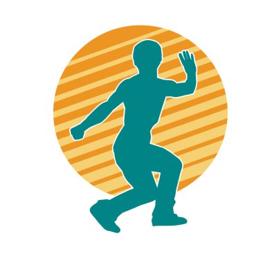 Doğu dövüş sanatı pozu veren bir adamın silueti. Dövüş sanatlarında bir erkeğin silueti..