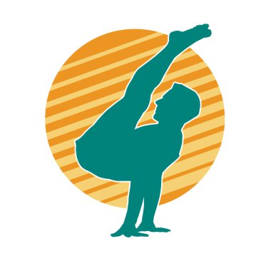 Sportif bir erkeğin silueti spor salonunda poz veriyor. Aerobik yapan zayıf bir adamın silueti..