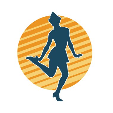 Hareketli bir kadın dansçının silueti. Dans eden zayıf bir kadının silueti..