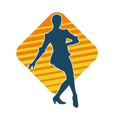 Hareketli bir kadın dansçının silueti. Dans eden zayıf bir kadının silueti..