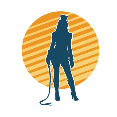 Sıska bir kadın modelin silueti seksi daracık bir kostüm giymiş kırbaç taşıyor. 