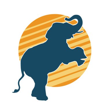 Büyük bir fil hayvanının silueti. Vahşi bir fil hayvanının silueti..