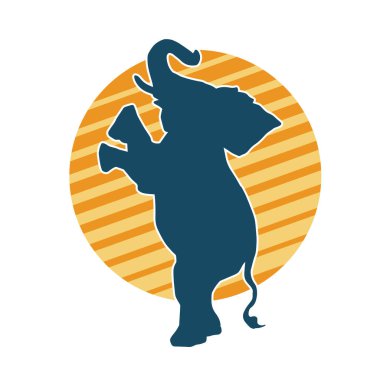 Büyük bir fil hayvanının silueti. Vahşi bir fil hayvanının silueti..