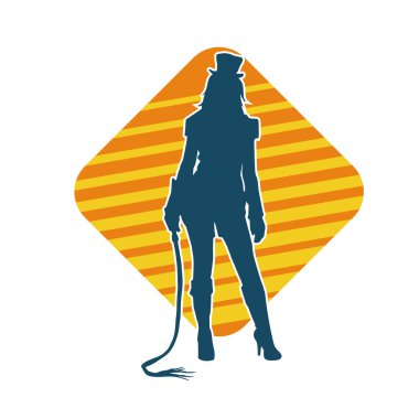 Sıska bir kadın modelin silueti seksi daracık bir kostüm giymiş kırbaç taşıyor. 