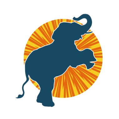 Büyük bir fil hayvanının silueti. Vahşi bir fil hayvanının silueti..