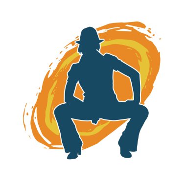 Uzun pantolon ve fötr şapka giyen zayıf bir kadın modelin silueti..