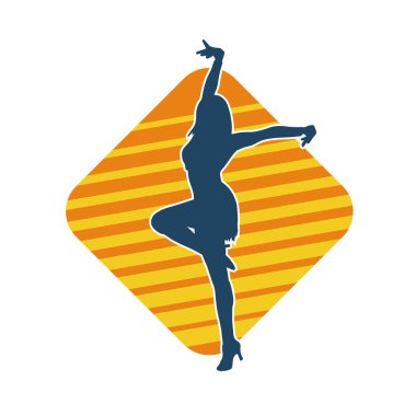 Hareketli bir kadın dansçının silueti. Dans eden zayıf bir kadının silueti..