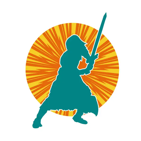 Bir erkek savaşçının silueti kılıçla poz veriyor. Kılıç taşıyan bir savaşçının silueti..