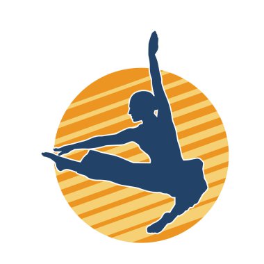 Hareketli bir kadın balerin silueti. Dans eden balerin kızın silueti..